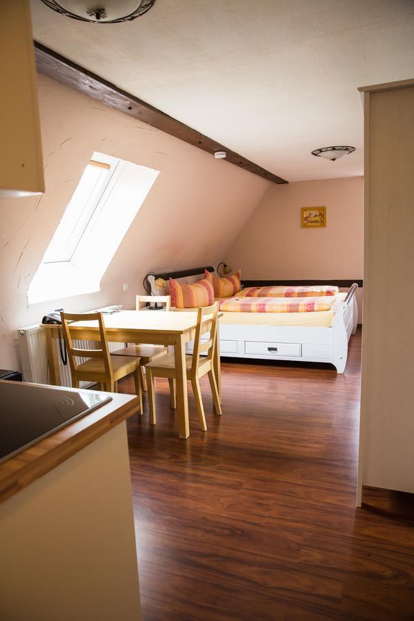 Wiernsheim Landhotel Im Hexenwinkel מראה חיצוני תמונה